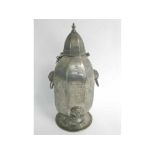 Late 19th/early 20th century pewter faceted wine canister with hinged cover and knobbed finial