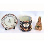 Mixed Lot: 19th century Mason's Ironstone to include a 23cms diam plate with armorial centre, a