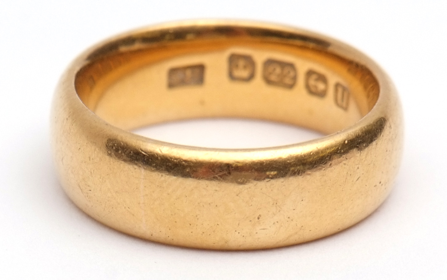 22ct gold wedding ring, plain polished design, hallmarked Birmingham 1919 10.7gm, size L