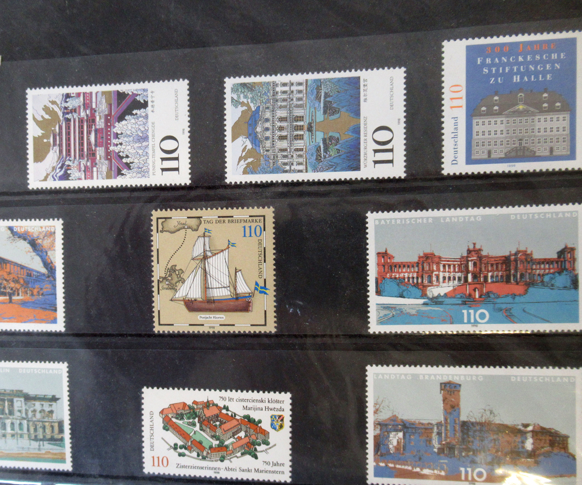 World collection mint and used stamps in 8 stock books + quantity loose - Image 7 of 10