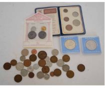 Mixed Lot: decimal proof set, two various cased modern Crowns, various circulated UK and European