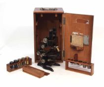 Early 20th century black finished brass binocular microscope, E Leitz Wetzlar No 160258 with typical