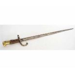 French model 1874 epee bayonet (lacking scabbard), overall length 64cms