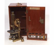 Late 19th/early 20th century mahogany cased lacquered brass monocular microscope, R & J Beck Ltd -