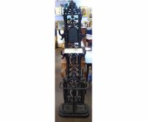 Victorian cast iron free-standing hall stand in the Coalbrookdale manner, fitted with five heavy