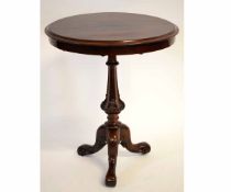 Good quality William IV style rosewood circular top side table with a carved and fluted column and a