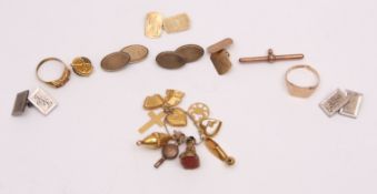 Mixed Lot: 9ct gold signet ring (a/f), pair of 9ct gold cuff links (a/f), gold T-bar, an 18ct gold