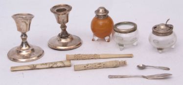 Mixed Lot: silver lidded and clear glass three-piece cruet set comprising open salt, spherical