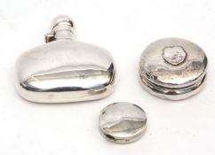 Mixed Lot: small polished spirit flask with bayonet type hinged cover, together with a hammered