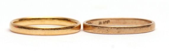Mixed Lot: 22ct gold wedding ring, hallmarked Birmingham 1938, size P, 2.2gms; together with a 9ct