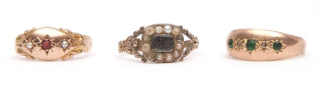 Mixed Lot: early 20th century 9ct gold garnet and seed pearl ring hallmarked Birmingham 1918, an