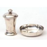 Mixed Lot: Continental white metal cased pepper grinder of trumpet form with screw top and fitted