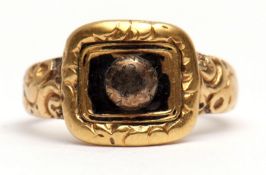 Antique memoriam ring, the square panel with black enamel detail (a/f) applied with a bead centre,