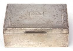 Second half of 20th century silver table cigarette box of rectangular form with polished body and