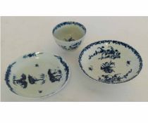 Worcester feather moulded tea bowl and saucer (restored), and a Worcester saucer (cracked), 12cms