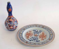 Chinese Imari style plate, together with a Japanese Imari double gourd vase, the vase 19cms high