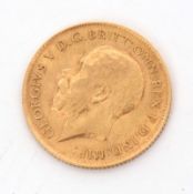 UK: George V 1914 half sovereign