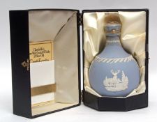 Glenfiddich 21yo in Wedgwood decanter (designed exclusively for William Grant & Sons) in plush