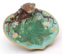 19th century English Majolica heart-shaped dish by George Jones, shape 2556, modelled as a thrush