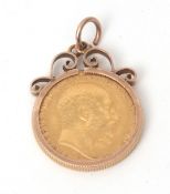 Edward VII gold sovereign dated 1907, framed in a 9ct stamped pendant mount