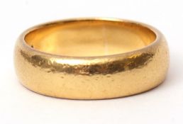 22ct gold wedding ring of plain polished design, 8.9gms