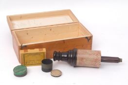 18th century lignum vitae and stained shagreen drum microscope eye-piece slide, of ring turned
