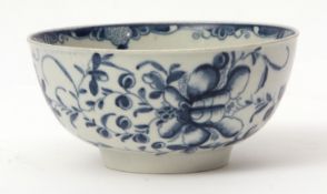 Worcester bowl decorated in underglaze blue with the "Mansfield" pattern, the bowl 12cms diam, circa