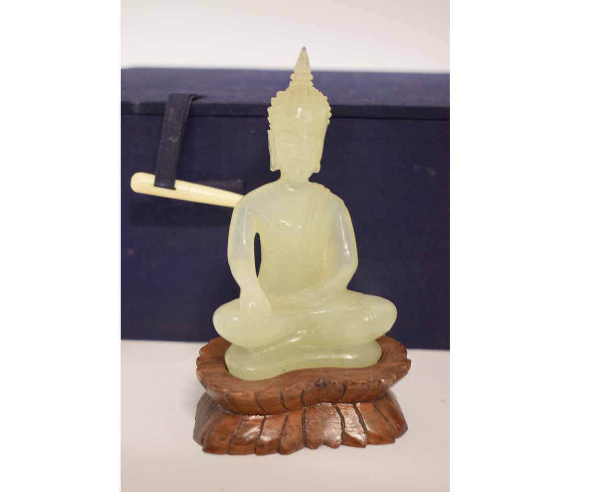 Mid/late 20th century small carved jadeite model of a seated goddess with carved treen stand, 9cms - Image 2 of 3