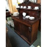 Good mahogany chiffonier