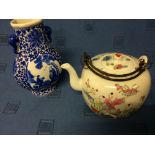 Chinese teapot and blue and white small moonflask