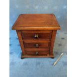 Mahogany 3 drawer chest, Apprentice's piece, 27cmH