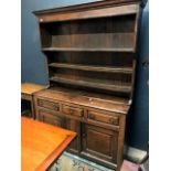 Good early C18th oak Welsh dresser, the Delft rack top with 3 shelves, on a dresser base with 3