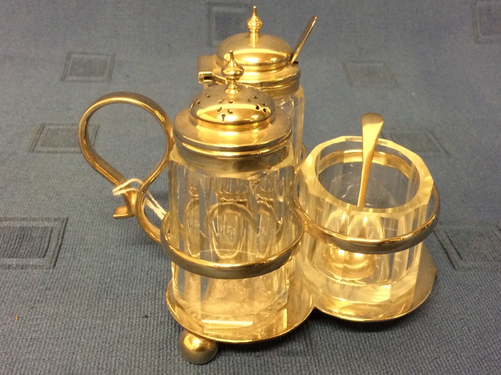 Hallmarked silver 3 piece glass cruet on stand & 2 matched spoons, London 1898 & Birmingham 1887/9