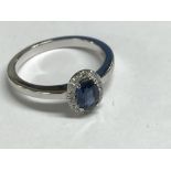 18 carat white gold, sapphire & diamond ring of 85 points