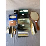 Qty of various Gentlemen's accessories, shoe horns, clothes brushes & leather wallets etc.