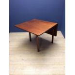 Georgian mahogany drop leaf table 73Hx90Wcm