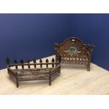 2 cast iron fire grates