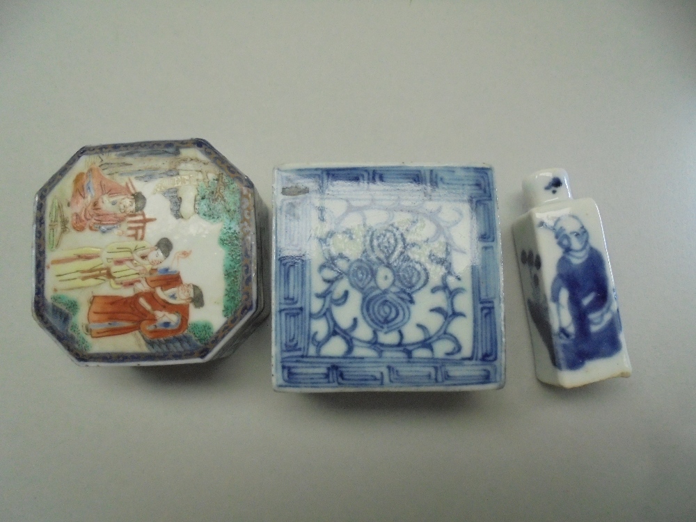 2 Chinese ink boxes & covers, Qing dynasty, 6.2cmL max; together with a blue & white figural snuff - Image 3 of 4