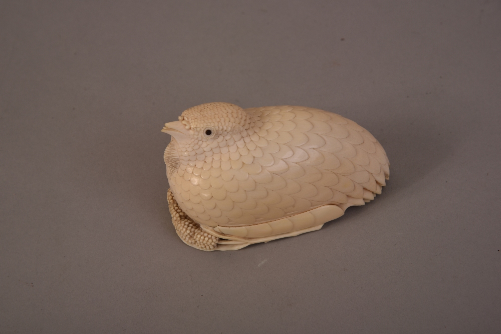 C18th Chinese finely carved ivory quail-form box and cover, 9.6cm long.