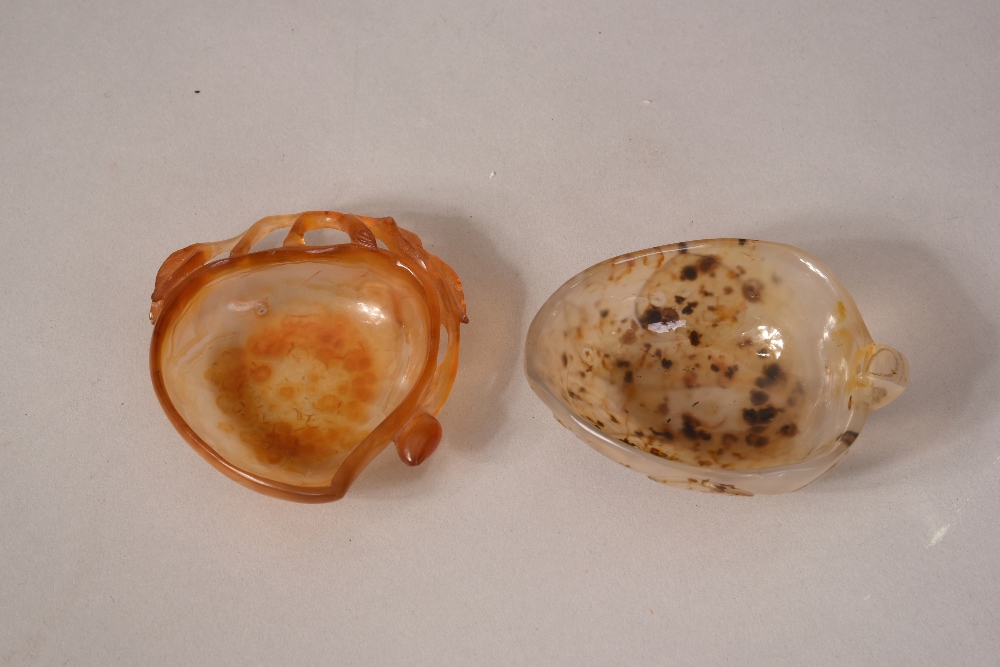 Chinese agate peach-form brush washer 6.8cm wide; together with an agate ear cup carved to the