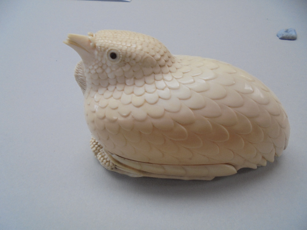 C18th Chinese finely carved ivory quail-form box and cover, 9.6cm long. - Image 4 of 7