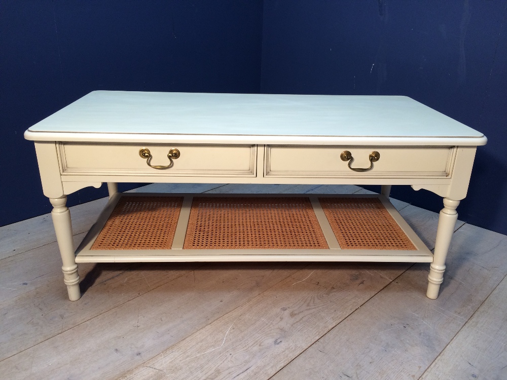 Painted two piece bedroom suite, a cream painted chest of drawers & a similar two tier coffee table - Image 2 of 3
