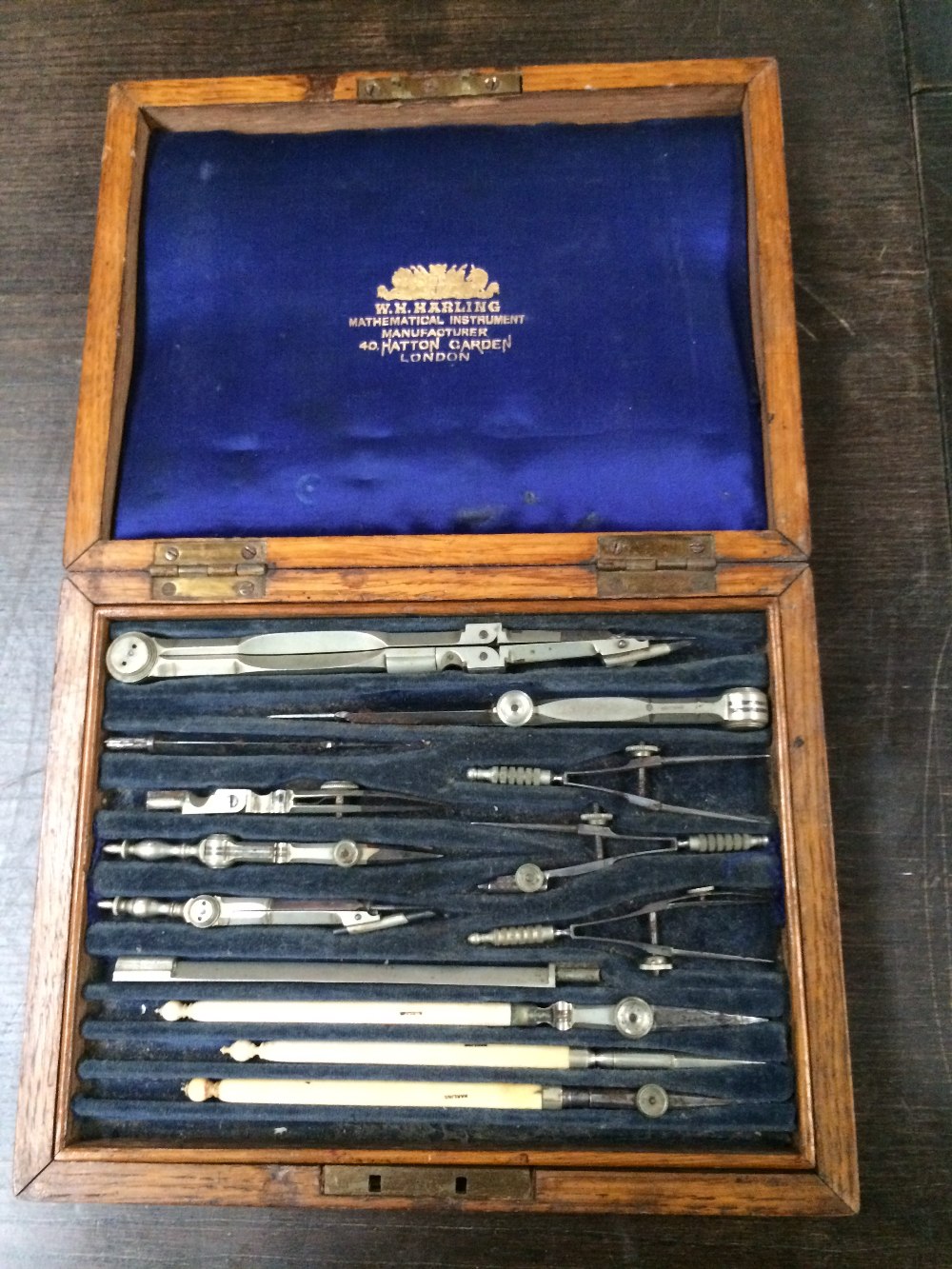Fitted Draftsman's set of scientific and mathematical instruments, made by W. H. Harling