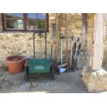 Qty of flower pots & a selection of tools (please remember to check condition of lots before bidding