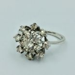 18ct White gold & diamond flower ring 4.0g size M