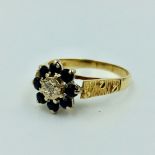 18ct Gold, sapphire & diamond flower ring size S 4.2g