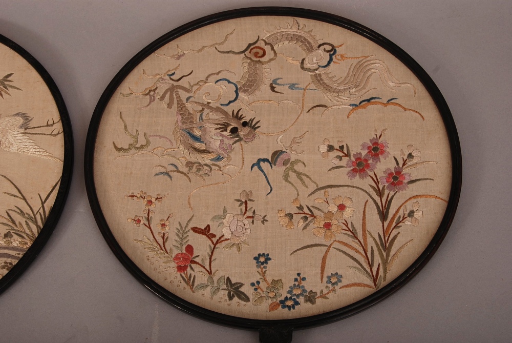 Two C19th Chinese silk circular fans, each mounted in a lacquered-wood frame with handle, one - Image 5 of 6