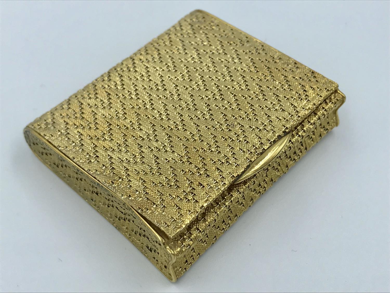 18ct gold compact by BARR MOERING CO in the form of a book gross 126g - Image 2 of 3