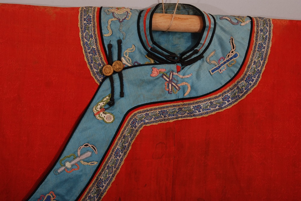 C19th Chinese lady's red silk robe, trimmed in blue and embroidered with auspicious objects, 120cm - Image 2 of 13
