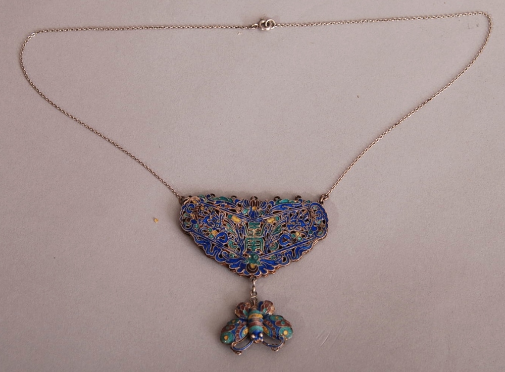 C19th Chinese silver and enamel heart-shaped pendant, carved in the centre with a 'Shou' - Image 2 of 2